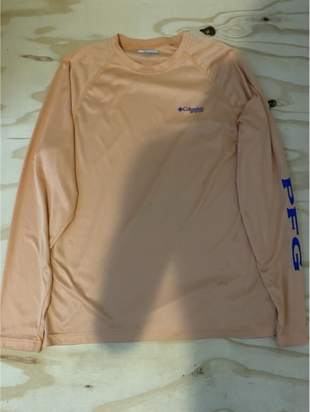Columbia PFG Peach Blue Mens Size M Peach Long Sleeve Performance Fishing Shirt